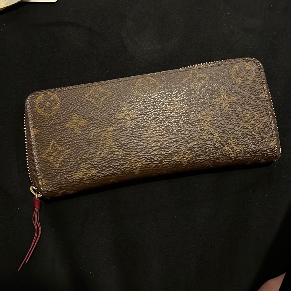 Authentic Louis Vuitton Clémence Wallet